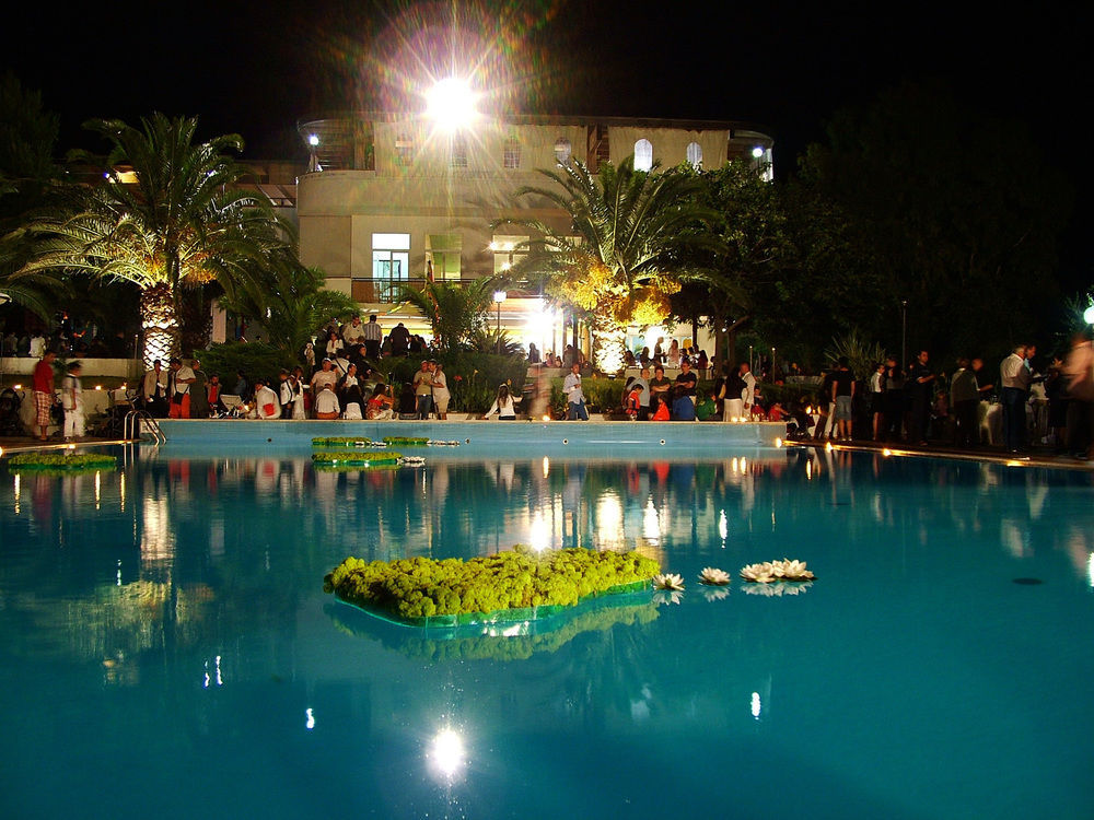 Hotel Villaggio Costa Ripa Rodi Garganico Esterno foto